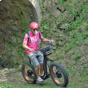 Location de trottinettes électriques en Drôme Provençale. Bike services